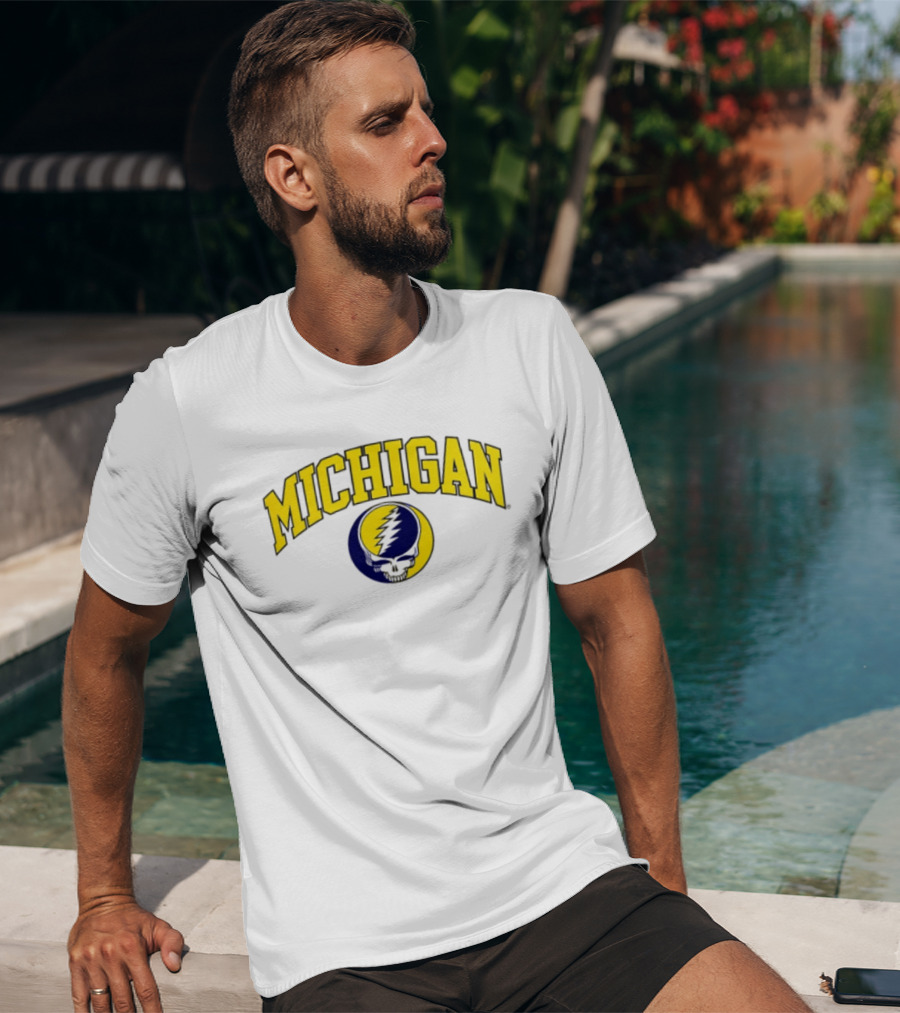 Michigan Wolverines Grateful Dead 2026 Collaboration Lightning Skull T-Shirt