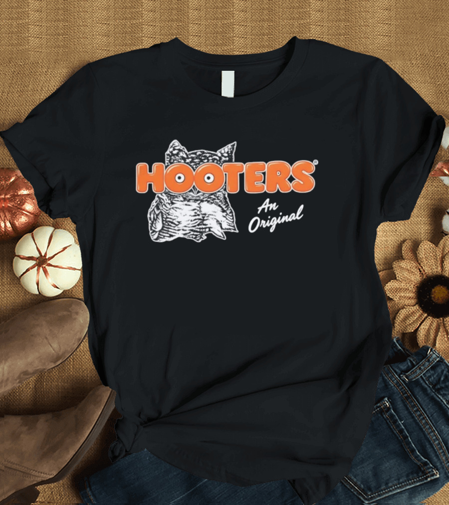 Hooters Owl An Original Restaurant Brand T-Shirt