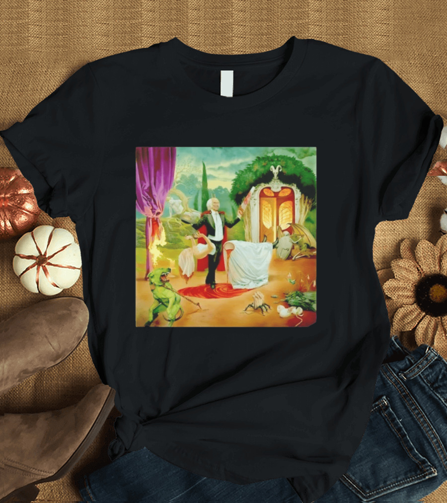 Surreal Magician Gothic Horror Sawing Woman In Half Fantasy Scene T-Shirt
