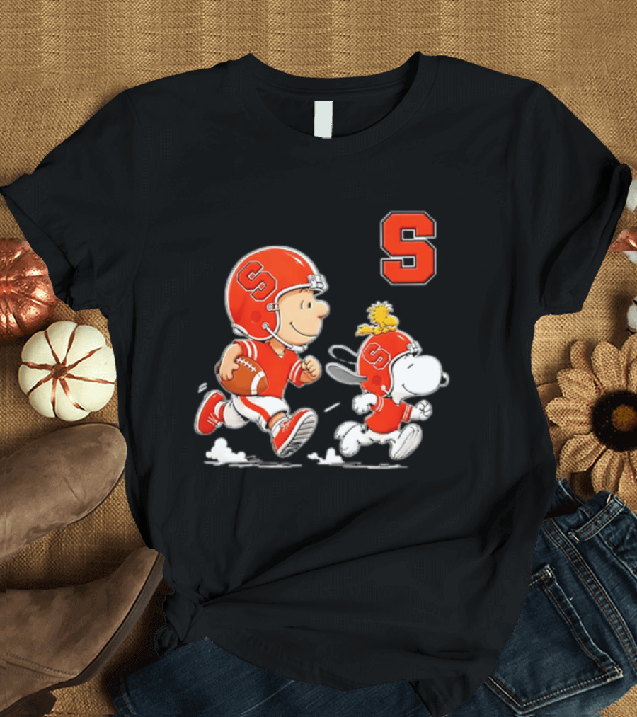 Charlie Brown Woodstock Snoopy In Syracuse Orange Football Gear 2026 T-Shirt