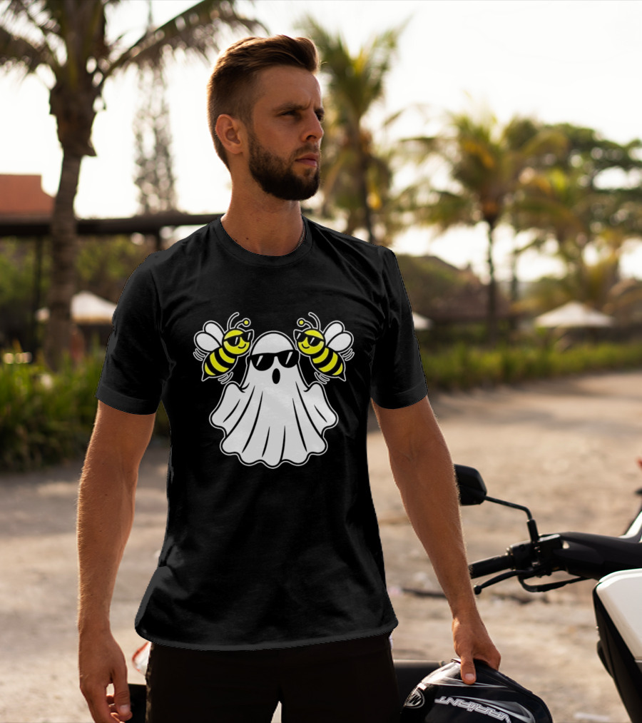 Ghost With Sunglasses And Bees Spooky Halloween Fun T-Shirt