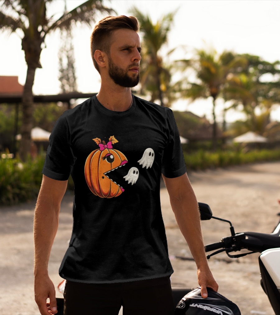 Ms Pac Man Pumpkin Shape Halloween Ghosts T-Shirt