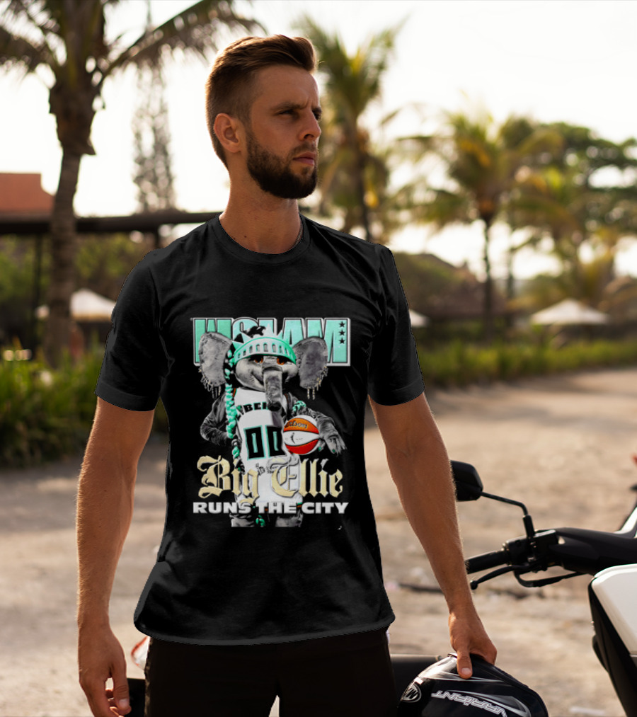 New York Liberty Big Ellie Runs The City Statue Crown Basketball T-Shirt