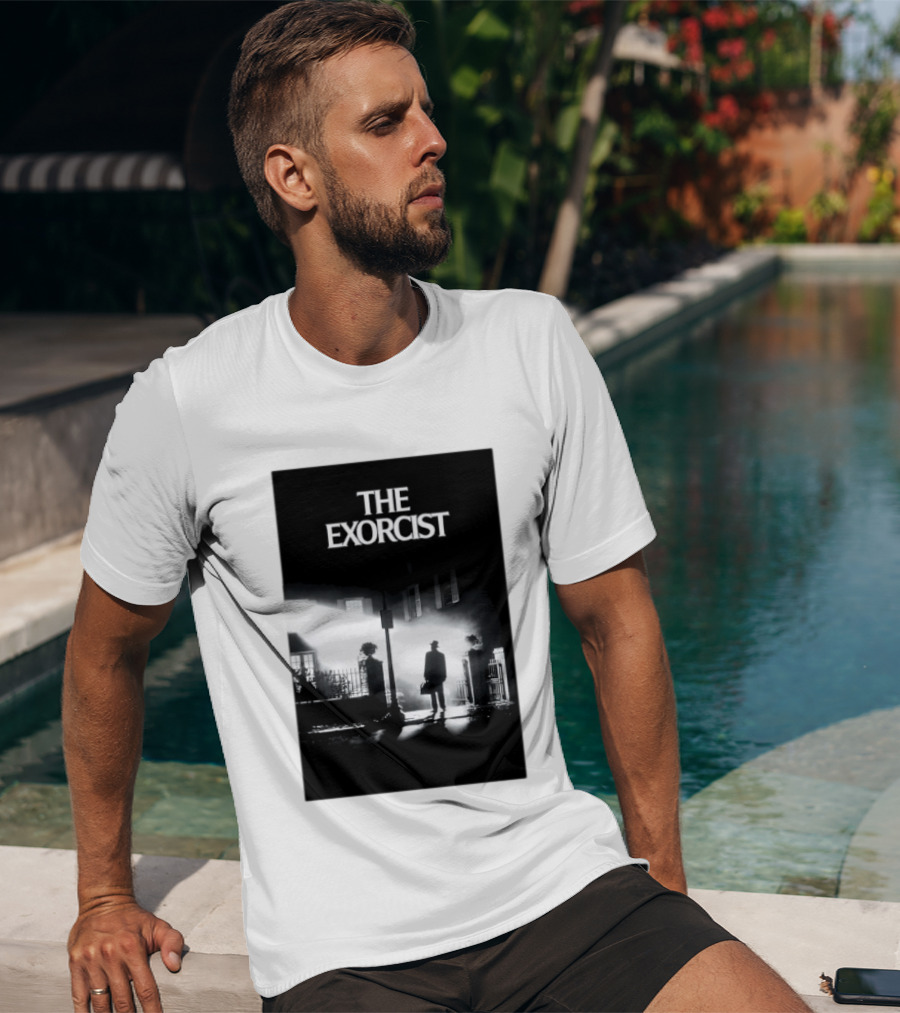 The Exorcist Iconic Horror Movie Walking Man Shadow Scene T-Shirt