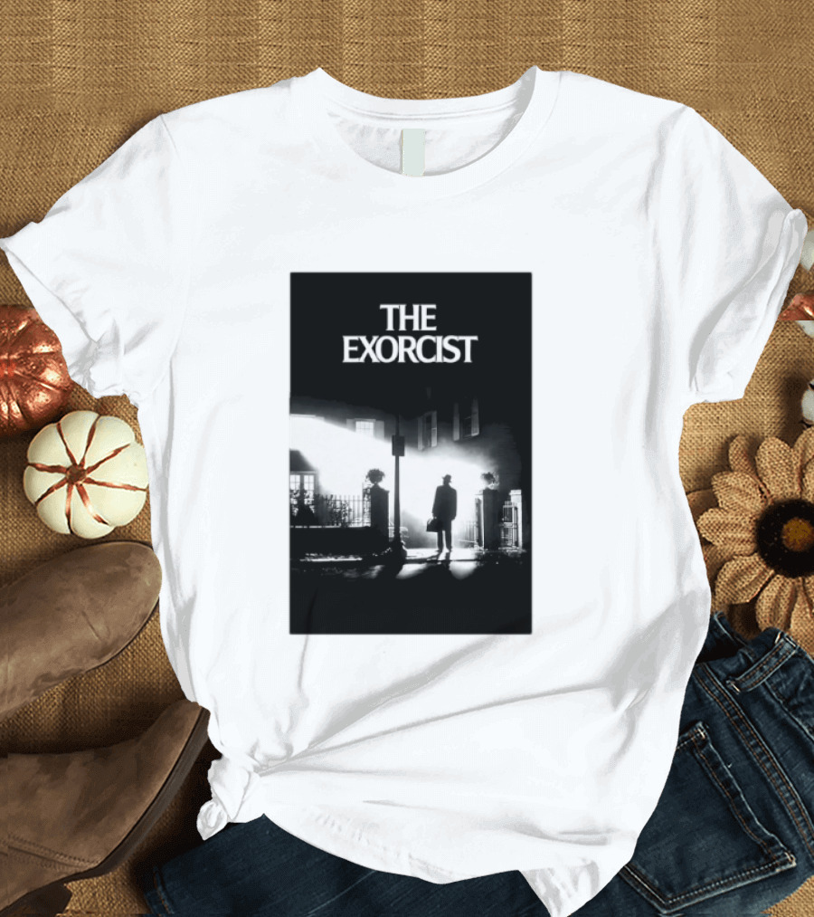 The Exorcist Iconic Horror Movie Walking Man Shadow Scene T-Shirt