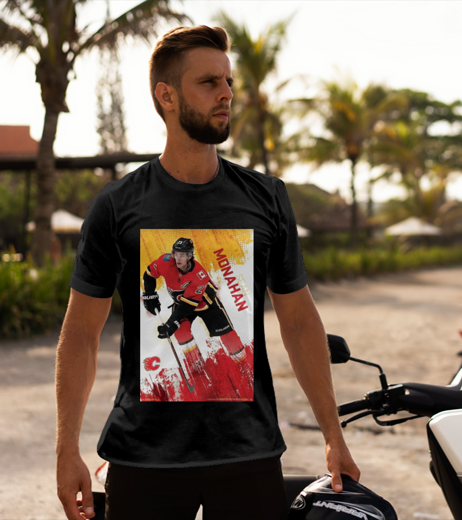 Sean Monahan Calgary Flames NHL Hockey Action T-Shirt