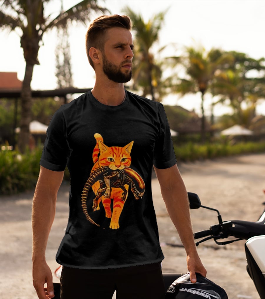 Orange Tabby Cat Holding Alien Xenomorph Iconic Fusion T-Shirt