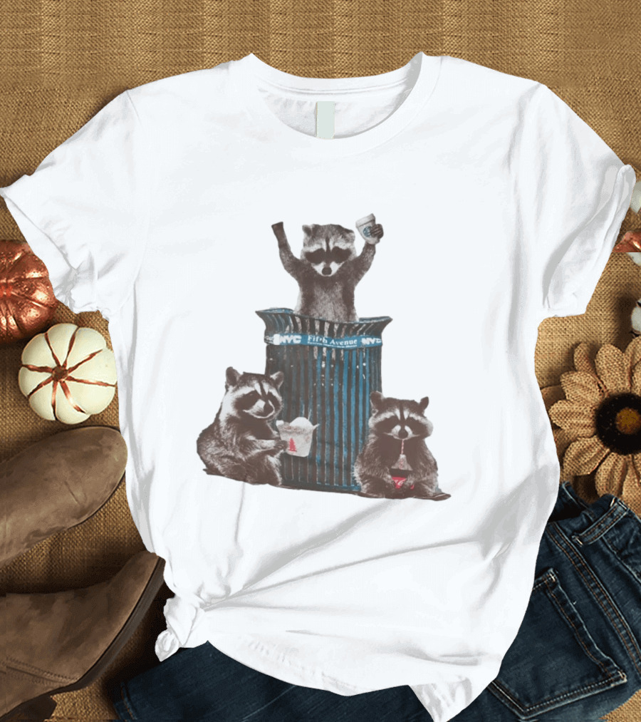 NYC Fifth Avenue Raccoons In Trash Can Pizza Coffee T-Shirt