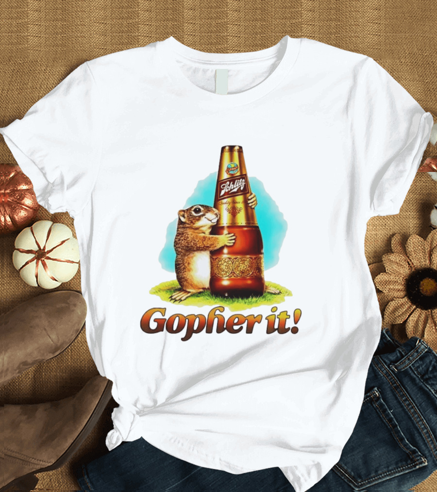 Schlitz Beer Gopher It Bottle Hugging Squirrel Vintage Advertising T-Shirt