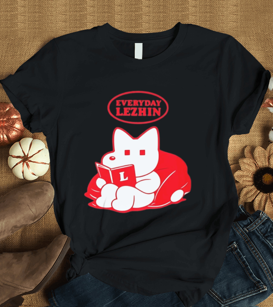 Everyday Lezhin Reading Webtoon Relaxing Cartoon Character With Book T-Shirt