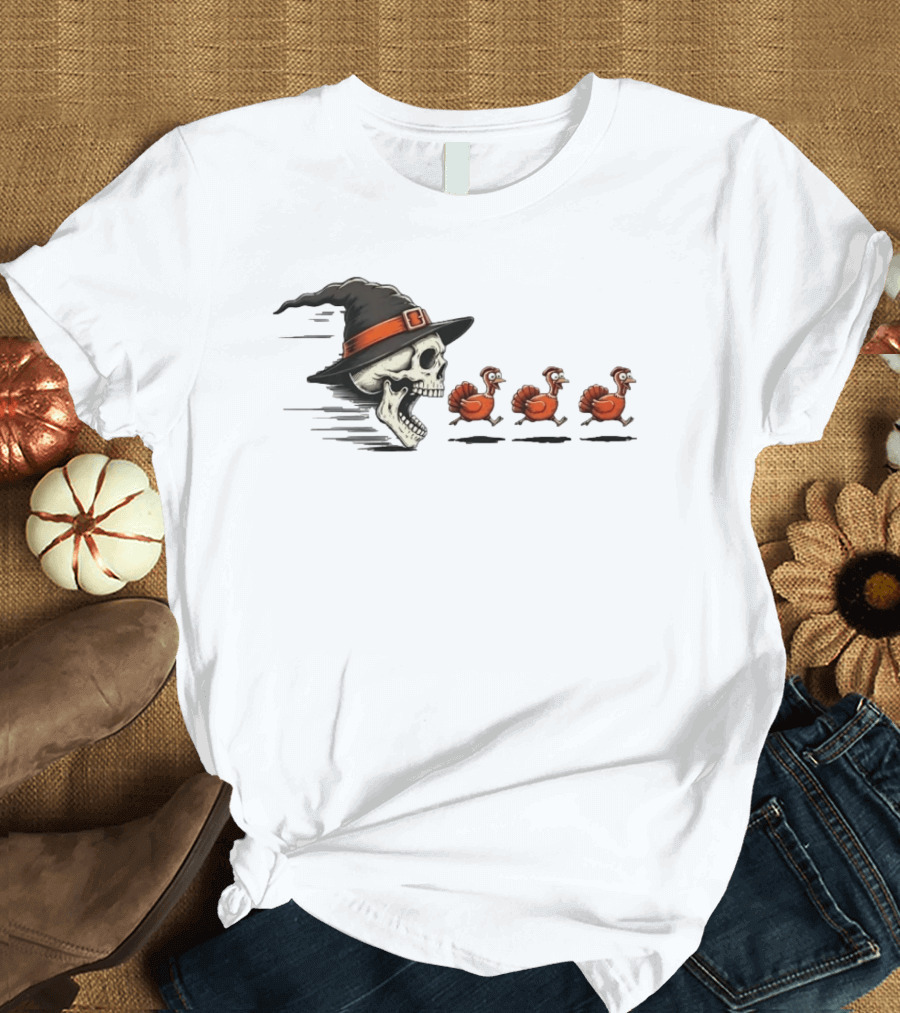 Witch Skull Chasing Turkeys Thanksgiving Humor T-Shirt