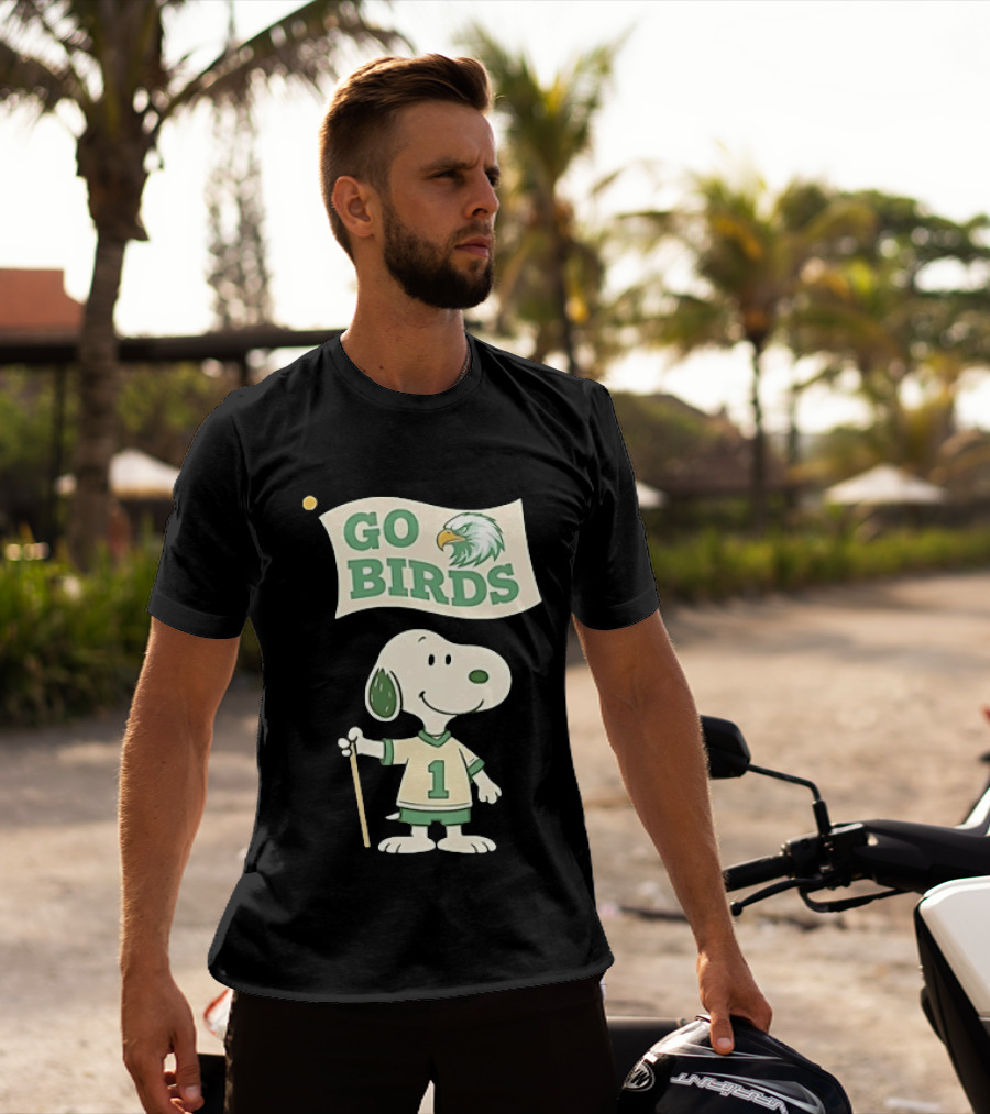 Snoopy Go Birds Philadelphia Eagles Team Spirit T-Shirt