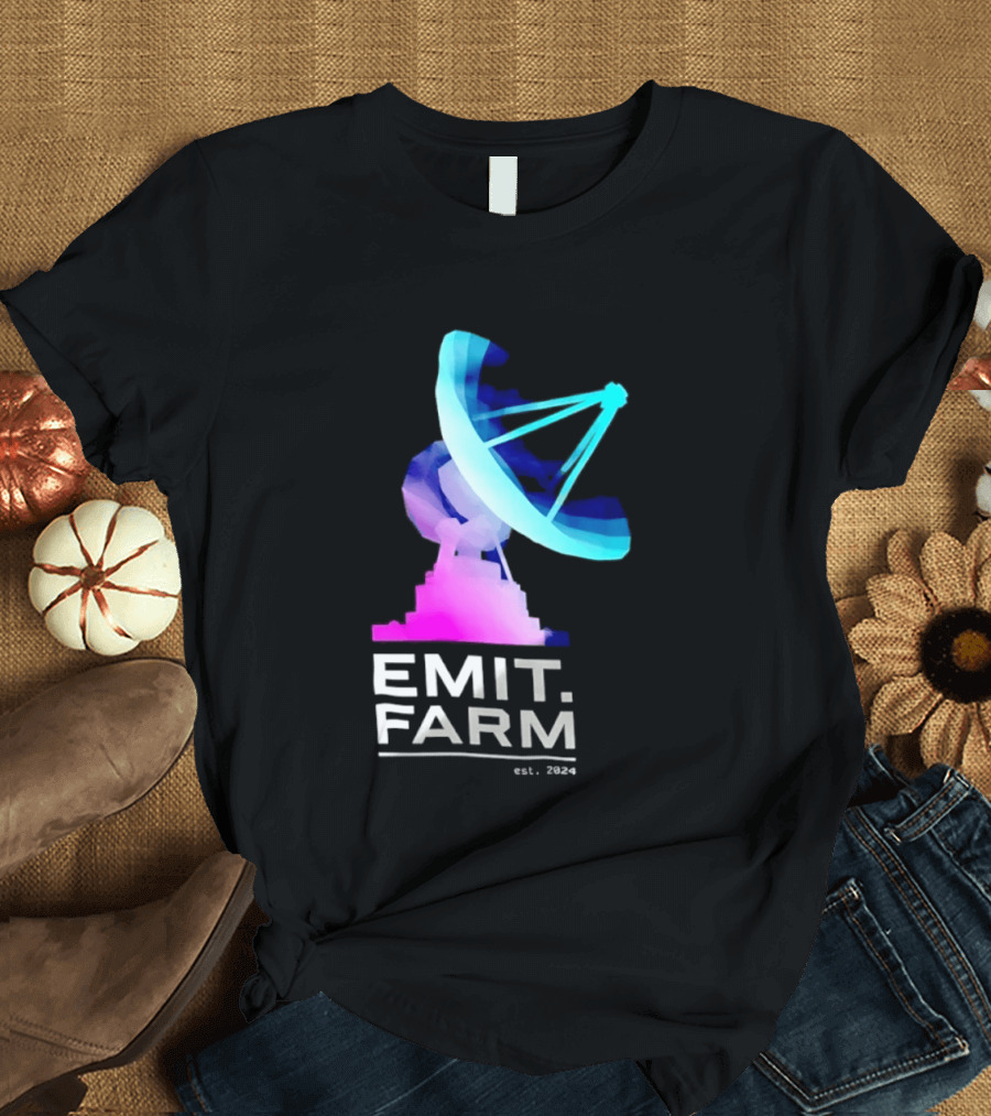 Emit Farm Est 2024 Satellite Dish Radio Telescope Science T-Shirt