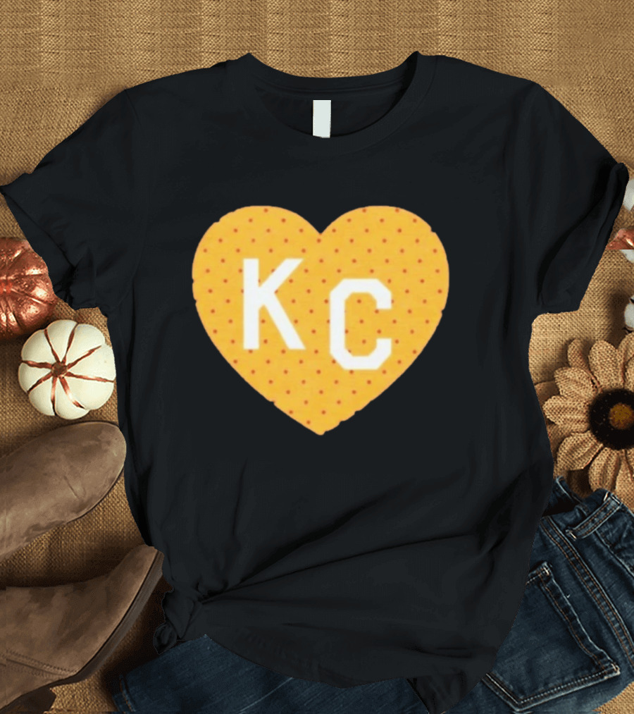 Kansas City Chiefs KC Heart Polka Dot Fan T-Shirt