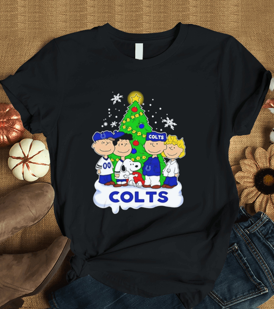 Peanuts Characters Indianapolis Colts Christmas Tree Snoopy Woodstock Snowflakes T-Shirt