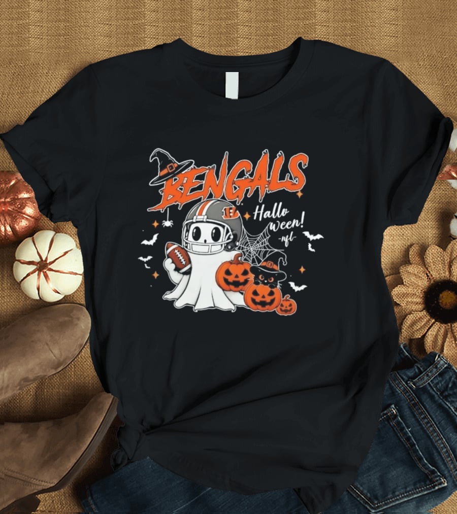 Bengals Halloween Ghost Football Pumpkin Helmets Spooky Scene T-Shirt