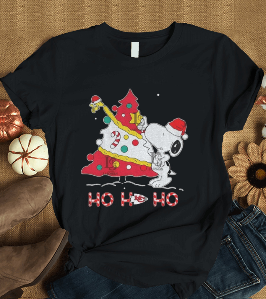 Kansas City Chiefs Snoopy Woodstock Christmas Tree Ho Ho Ho 2026 T-Shirt