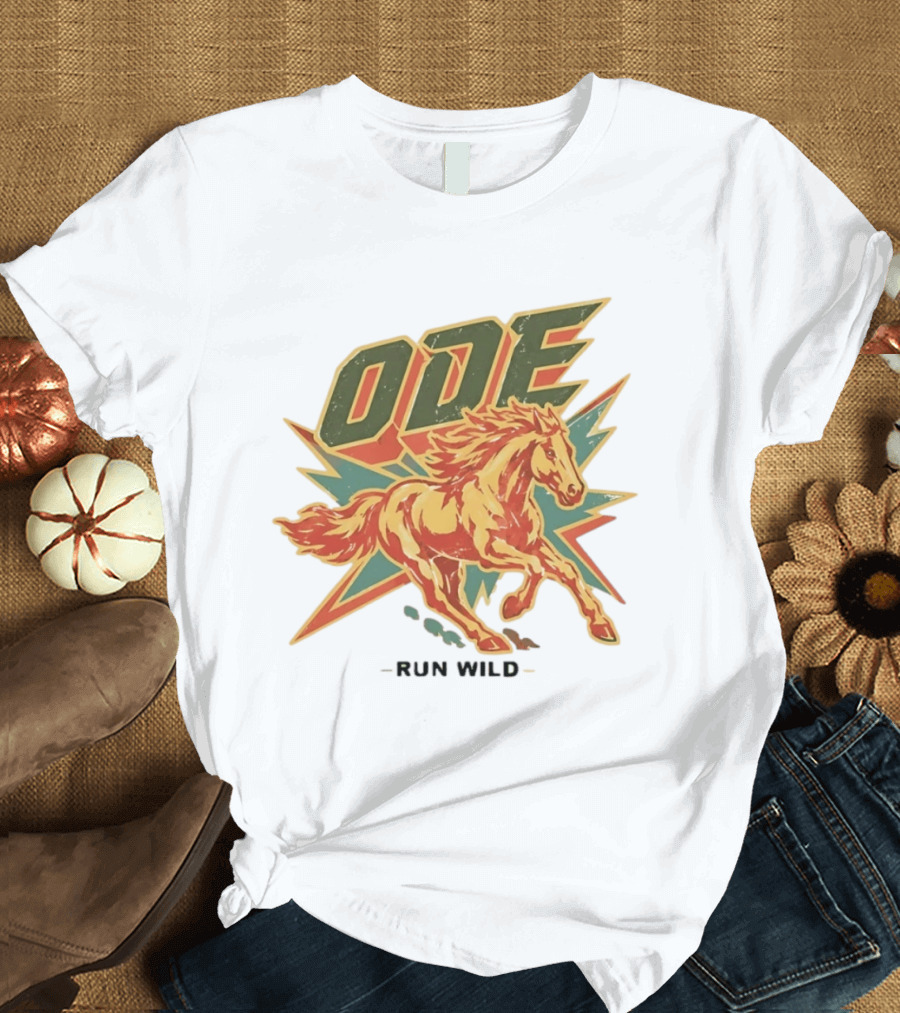 Ode Run Wild Distressed Horse Lightning Bolt Vintage Equine T-Shirt