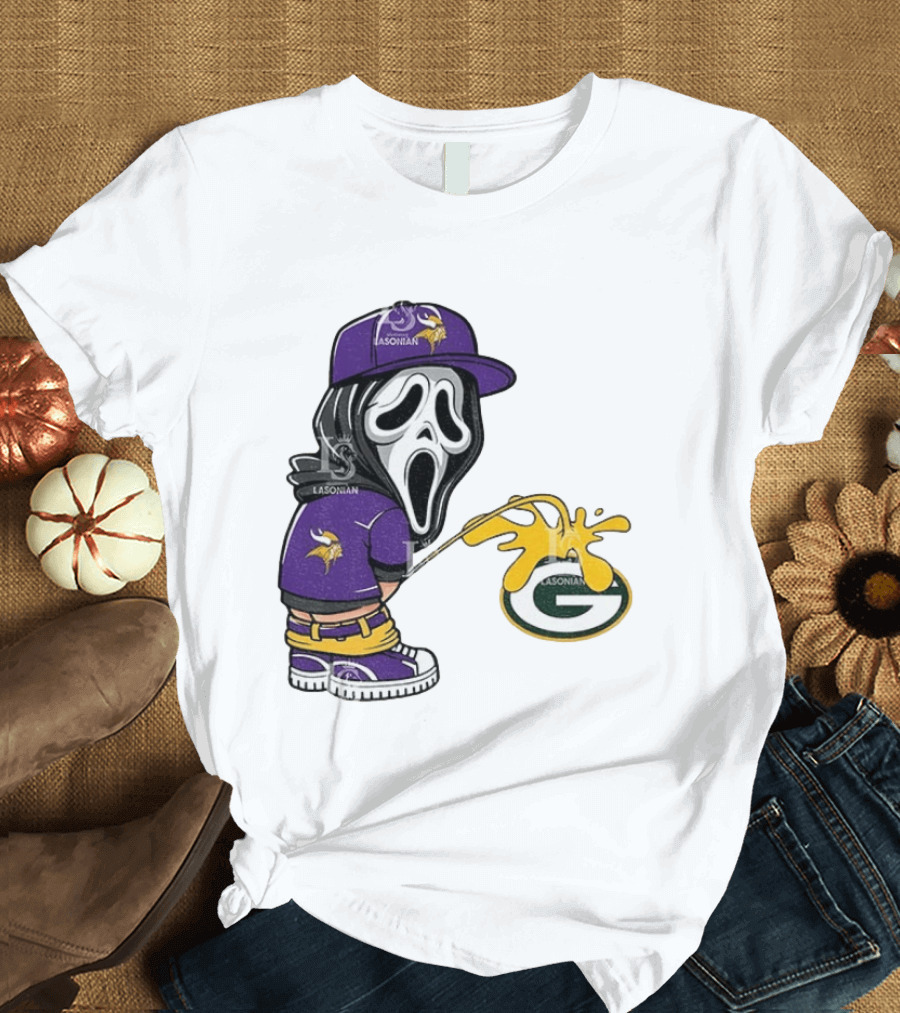 Minnesota Vikings Ghostface Piss On Green Bay Packers T-Shirt