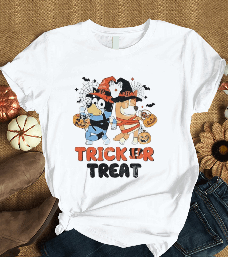 Philadelphia Eagles Bluey Trick Or Treat Halloween Character Costumes T-Shirt
