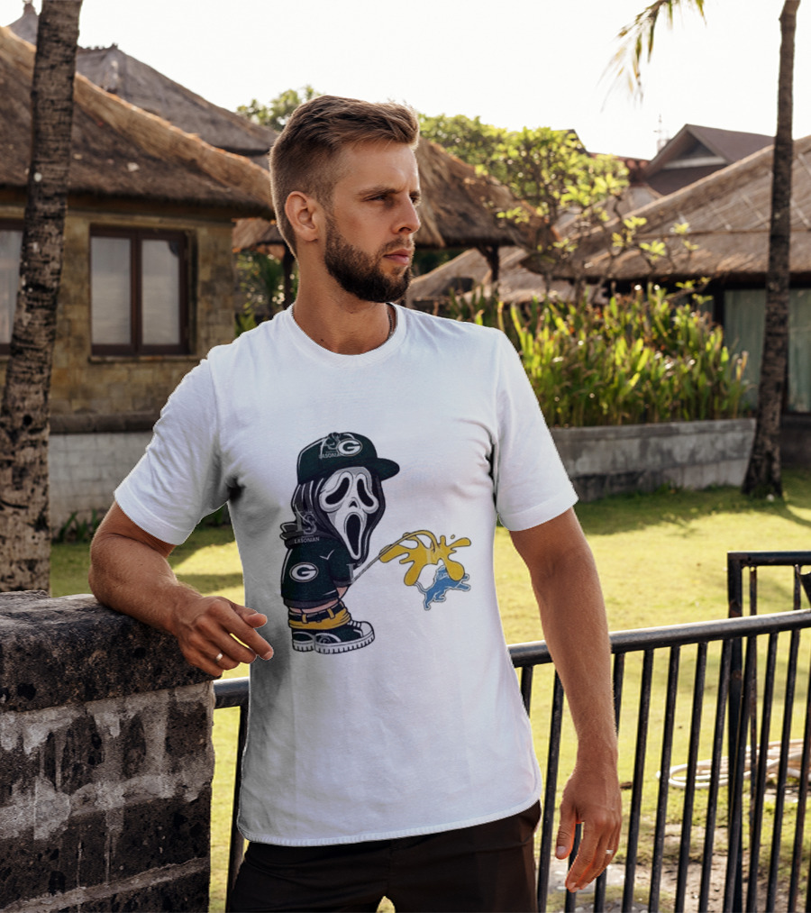 Green Bay Packers Ghostface Pissing On Detroit Lions NFL Rivalry T-Shirt