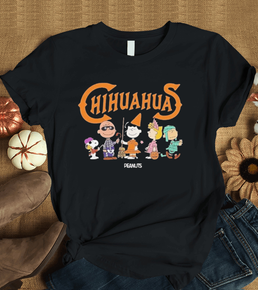 Chihuahuas Peanuts Halloween Charlie Brown Snoopy Woodstock Party T-Shirt