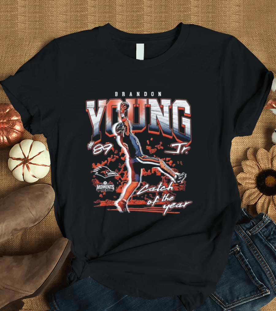 Brandon Young Jr. #89 UTSA Roadrunners Moments Catch Of The Year T-Shirt