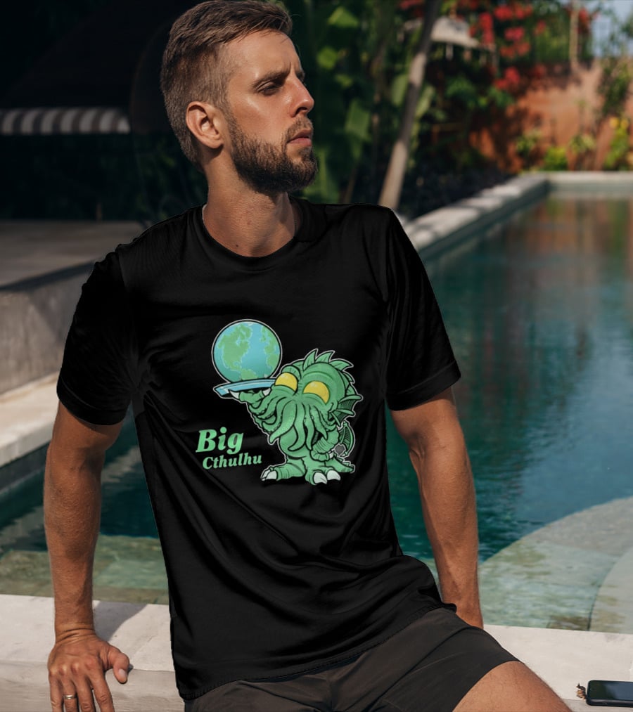 Big Cthulhu Holding The World Lovecraft T-Shirt
