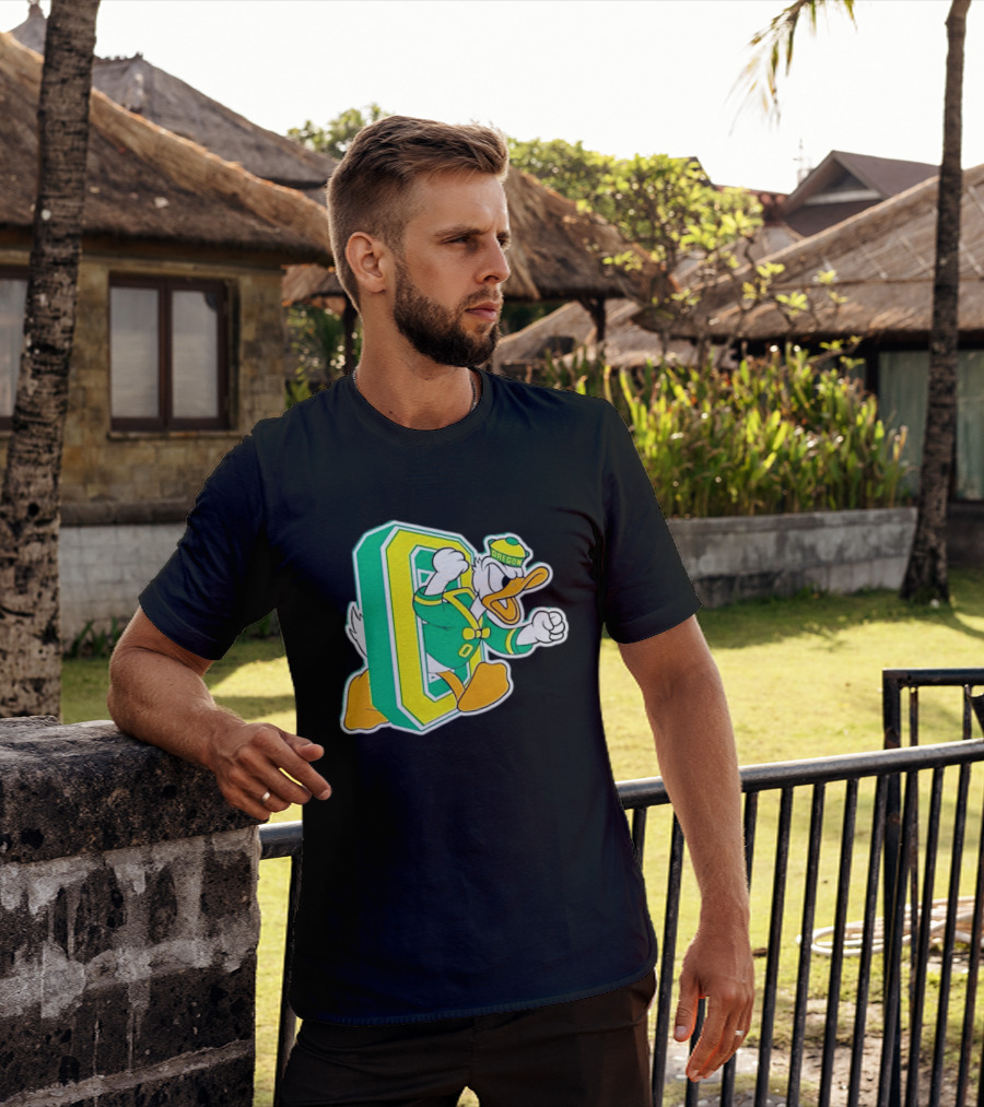 Oregon Ducks NCAA Football T-Shirt