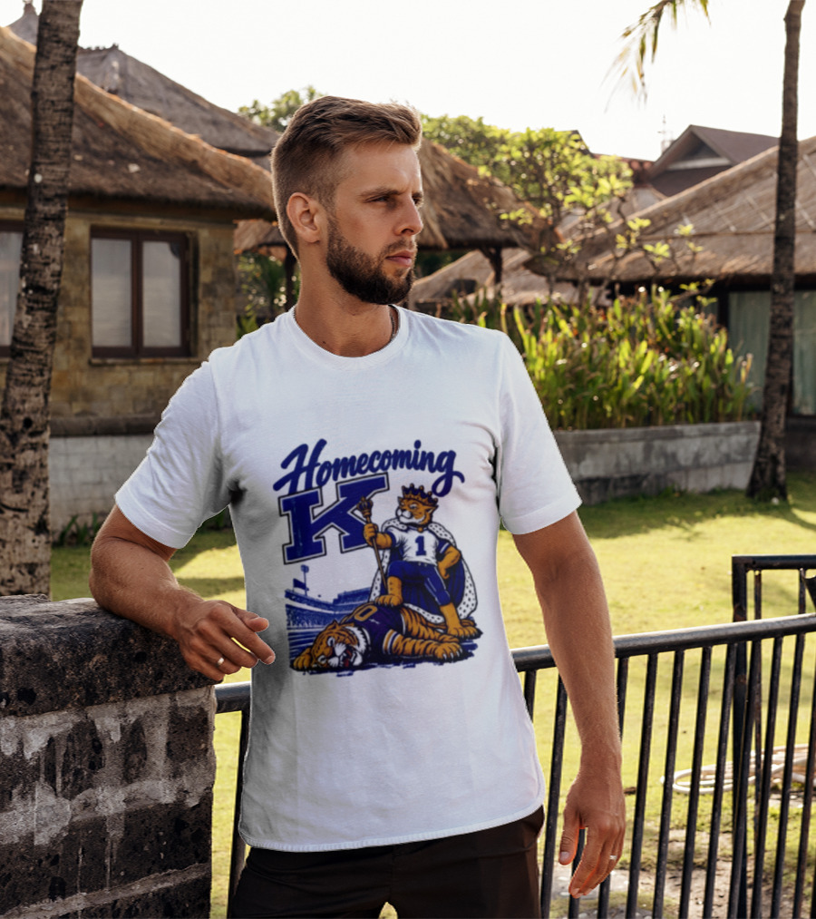 Homecoming K Wildcat King Stands Over Defeated Tiger Stadium Scene T-Shirt