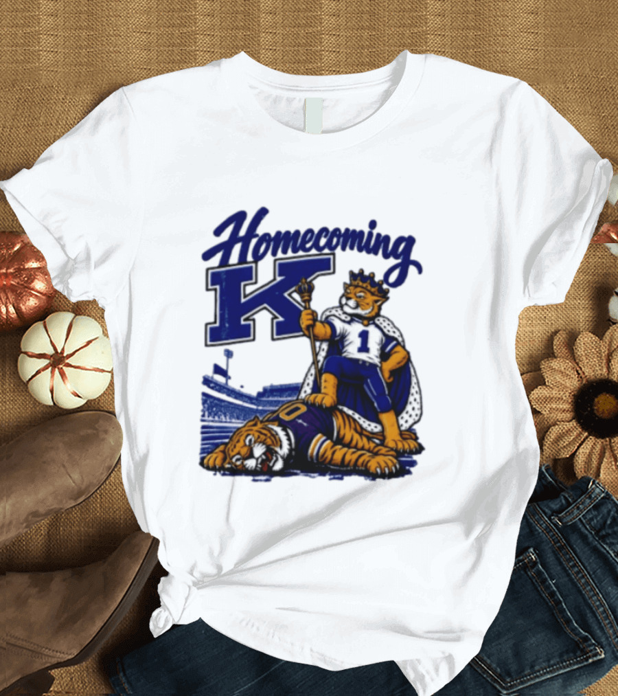 Homecoming K Wildcat King Stands Over Defeated Tiger Stadium Scene T-Shirt