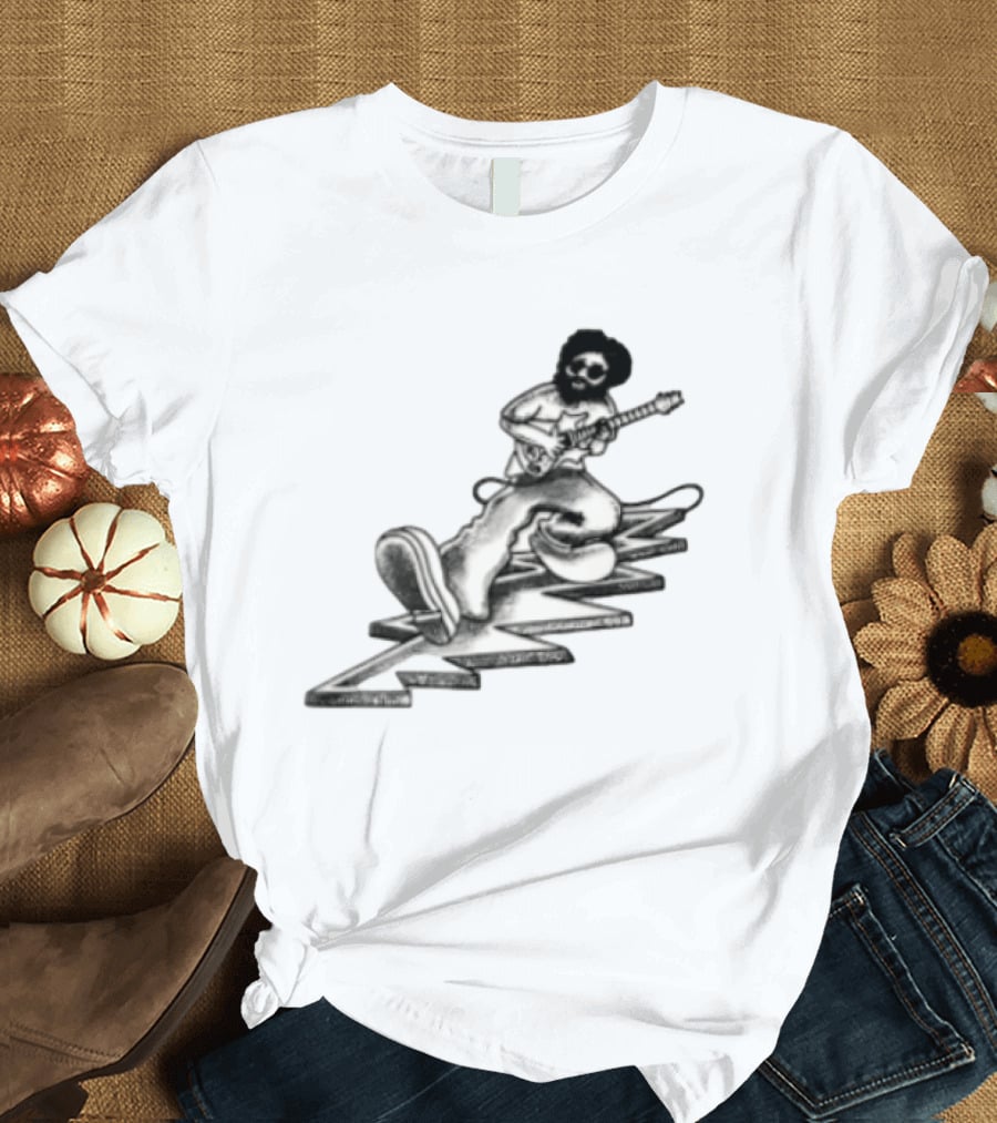 Grateful Dead Jerry Garcia Playing Electric Guitar Walking Zig Zag T-Shirt