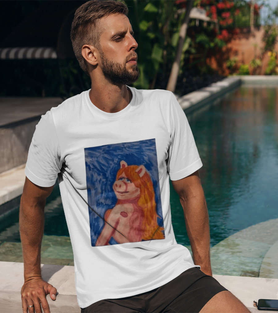 Miss Piggy Carpenter Painting The Muppets Miss Piggy Venus T-Shirt