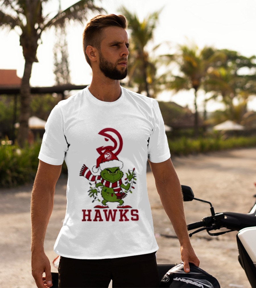 Grinch Atlanta Hawks Christmas Heart Hands 2026 T-Shirt