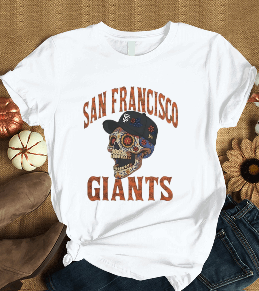 San Francisco Giants Sugar Skull Cap Floral Decor T-Shirt
