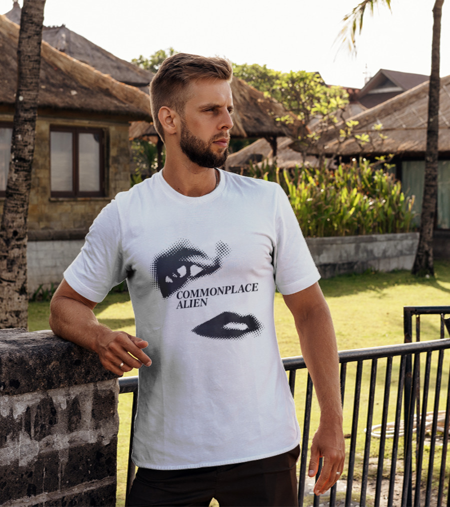Commonplace Alien Halftone Lips Minimalist T-Shirt