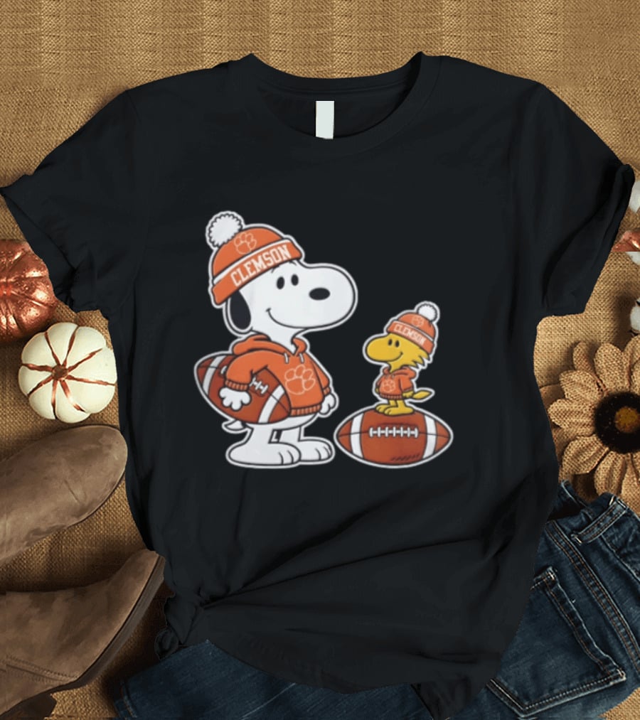 Snoopy And Woodstock Clemson Tigers Football Fans 2026 T-Shirt