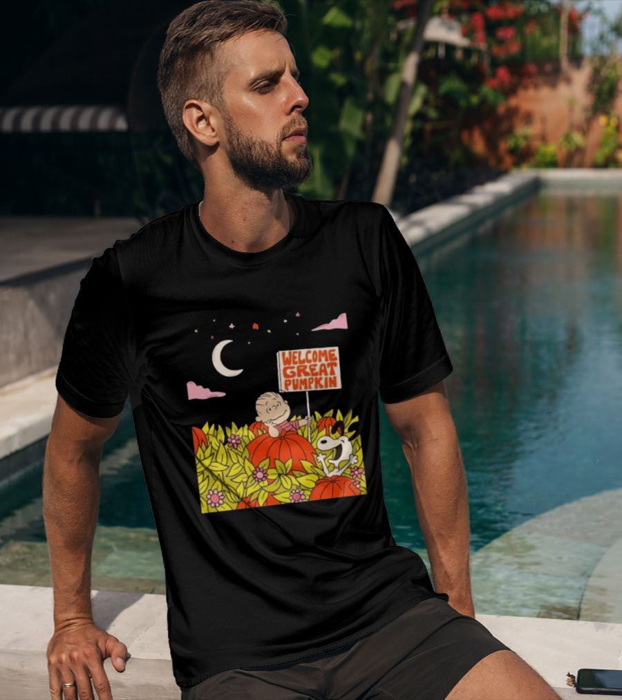 Linus And Snoopy Welcome Great Pumpkin Peanuts Moonlit Patch T-Shirt