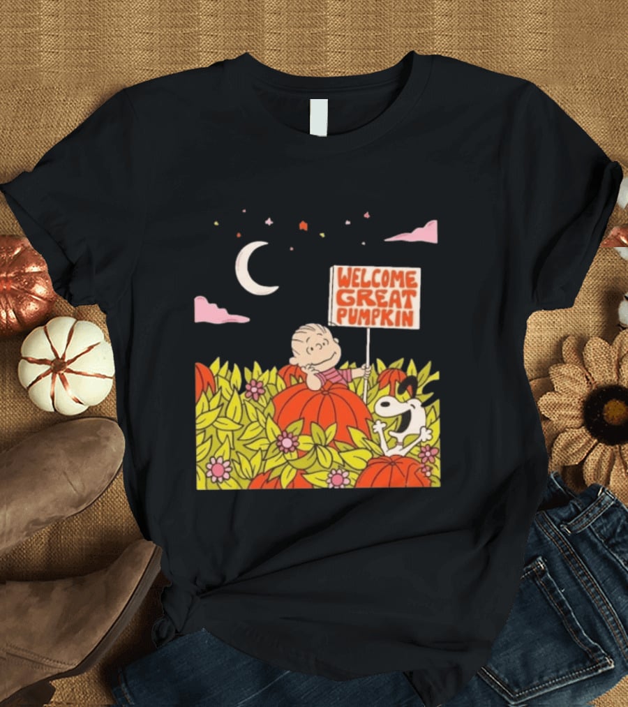 Linus And Snoopy Welcome Great Pumpkin Peanuts Moonlit Patch T-Shirt