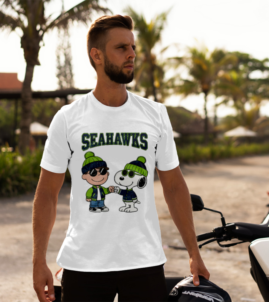 Seattle Seahawks Charlie Brown Snoopy Fist Bump Fan Gear T-Shirt