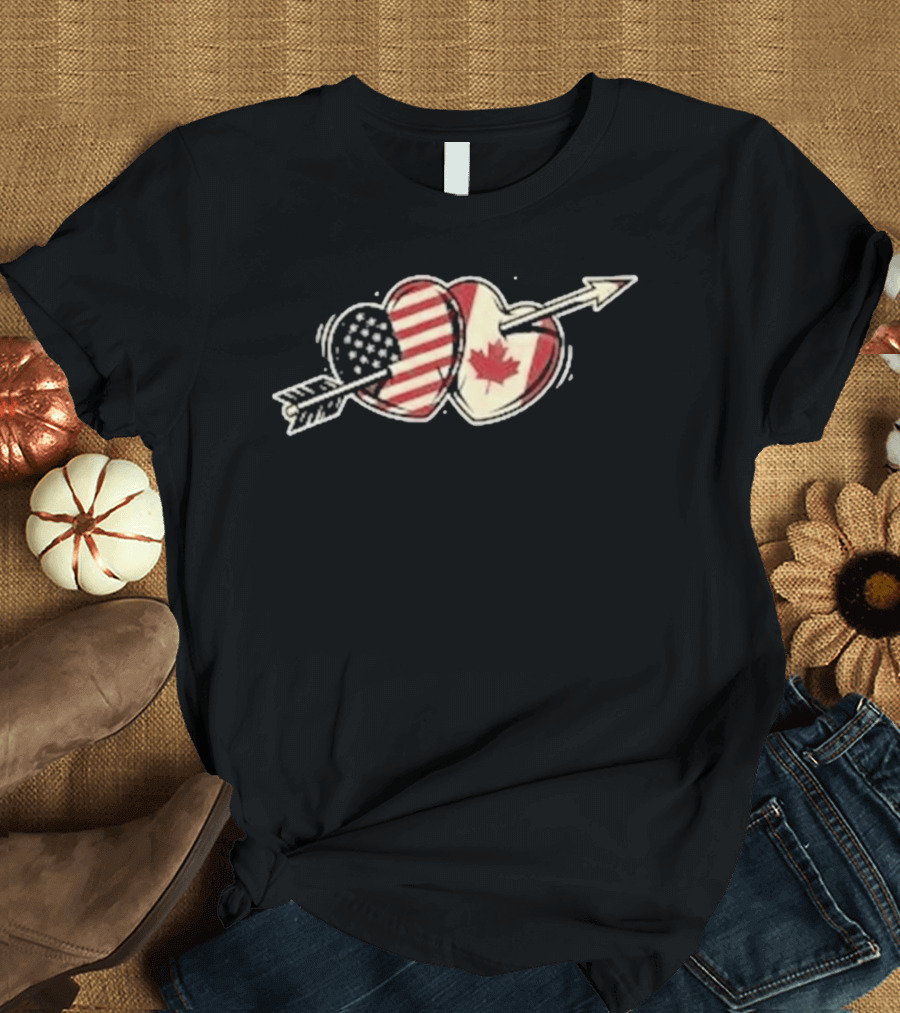 USA Canada Friendship Heart Flag American Canadian Maple Leaf Arrow T-Shirt