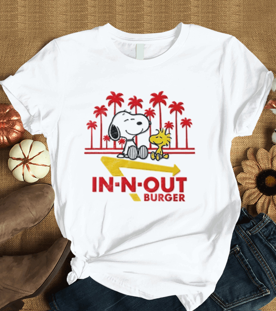 Snoopy And Woodstock Enjoying In N Out Burger With Iconic Palm Trees T-Shirt