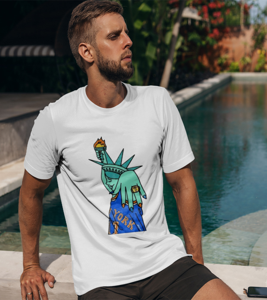 Jalen Brunson New York Knicks Liberty Statue Basketball Fan T-Shirt