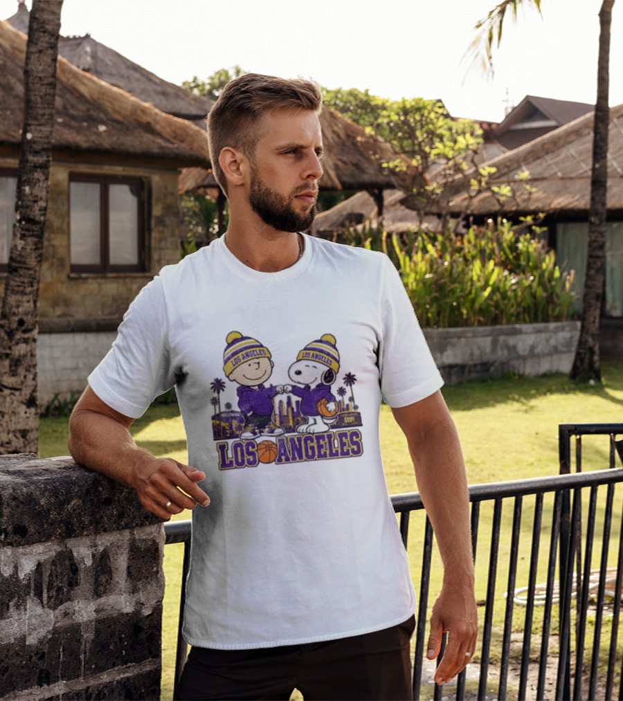 Los Angeles Charlie Brown Snoopy Basketball Fans Skyline Vintage Lakers T-Shirt