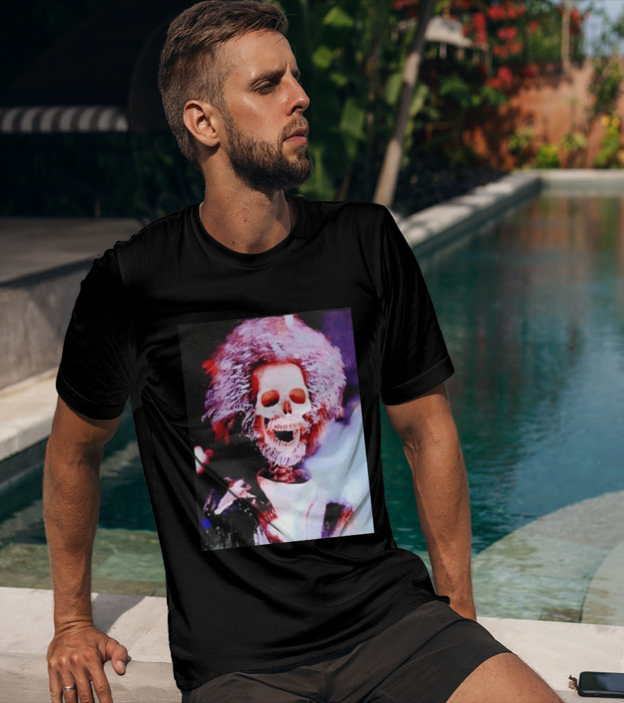 Daniel Stern Marv Merchants Electrocution Scene Skeleton Home Alone T-Shirt