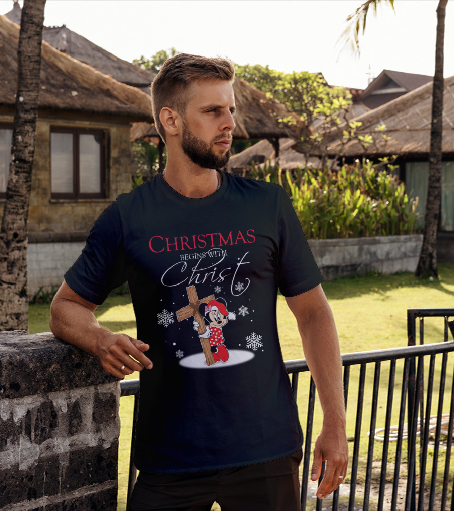 Christmas Begins With Christ Minnie Santa Hat Snowflakes T-Shirt