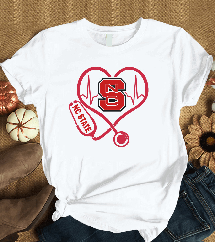 Nc State Wolfpack Heartbeat Nurse Love T-Shirt