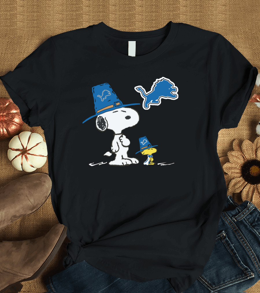 Snoopy Woodstock Detroit Lions Thanksgiving Pilgrim Hats T-Shirt