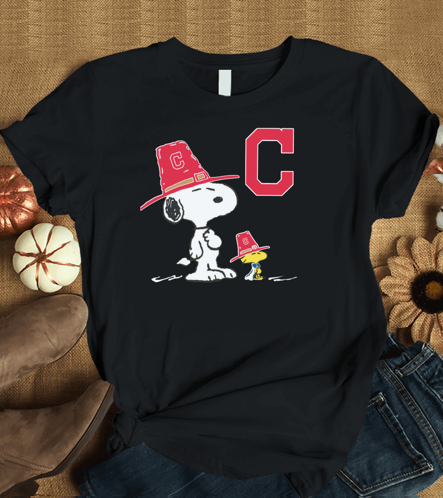 Cleveland Indians Snoopy C Logo Peanuts Hat T-Shirt