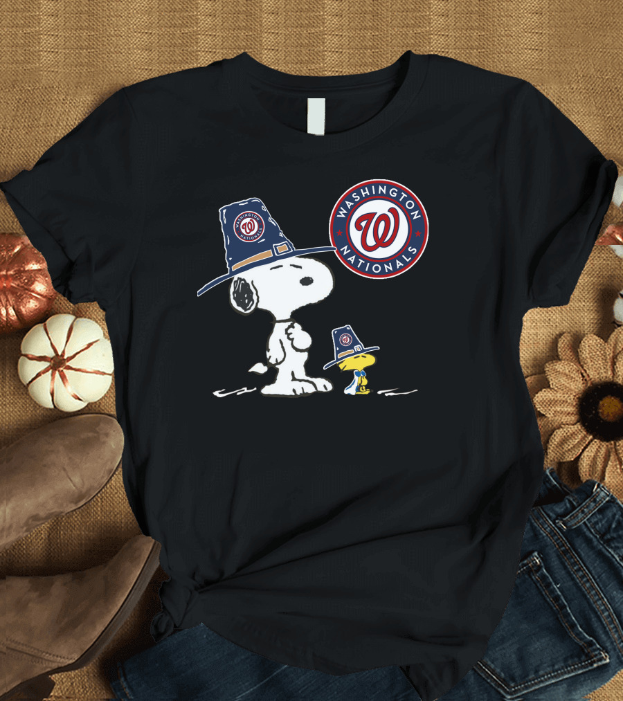 Washington Nationals Snoopy and Woodstock Pilgrim Hats T-Shirt